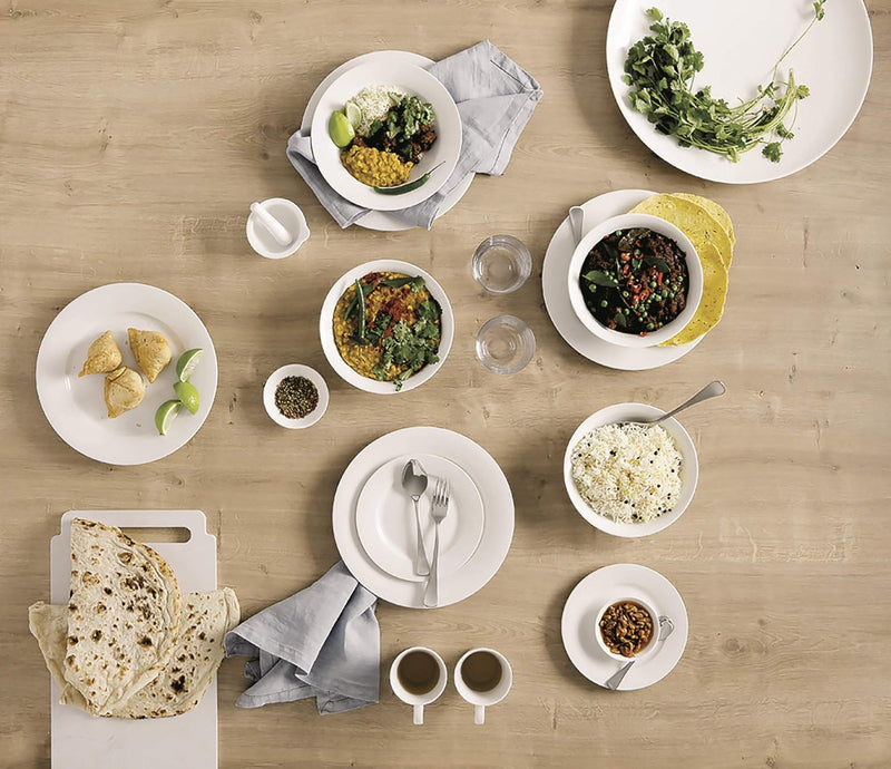 Maxwell & Williams White Basics Pie Dish Oval 18cm