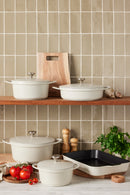 Maxwell & Williams Cast Lite Non-Stick Roaster 38x28.4x5.5cm Gift Boxed - Ecru