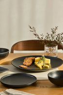 Maxwell & Williams Caviar Black High Rim Plate 21cm