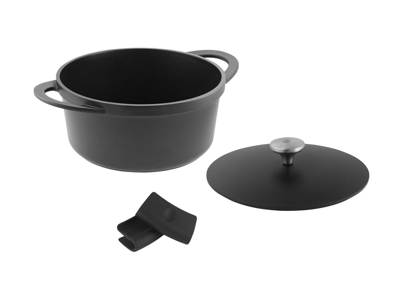 Maxwell & Williams Cast Lite Non-Stick Casserole 24cm / 4.2L Gift Boxed - Black